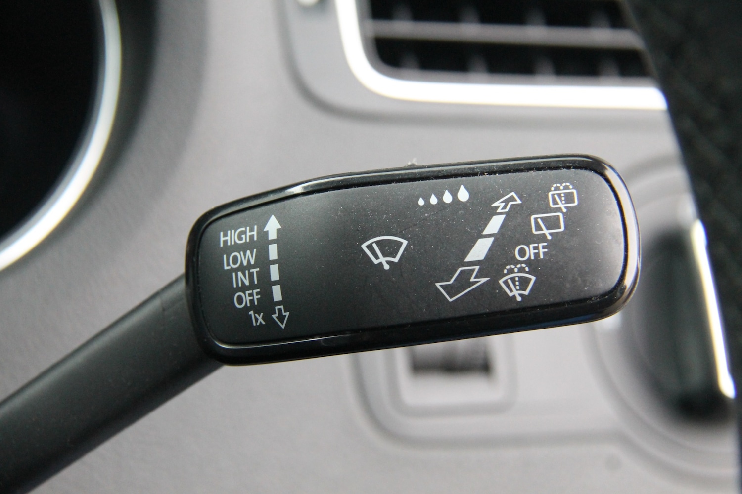 Used Volkswagen Polo 2015 for sale - 77968993: Photo 38