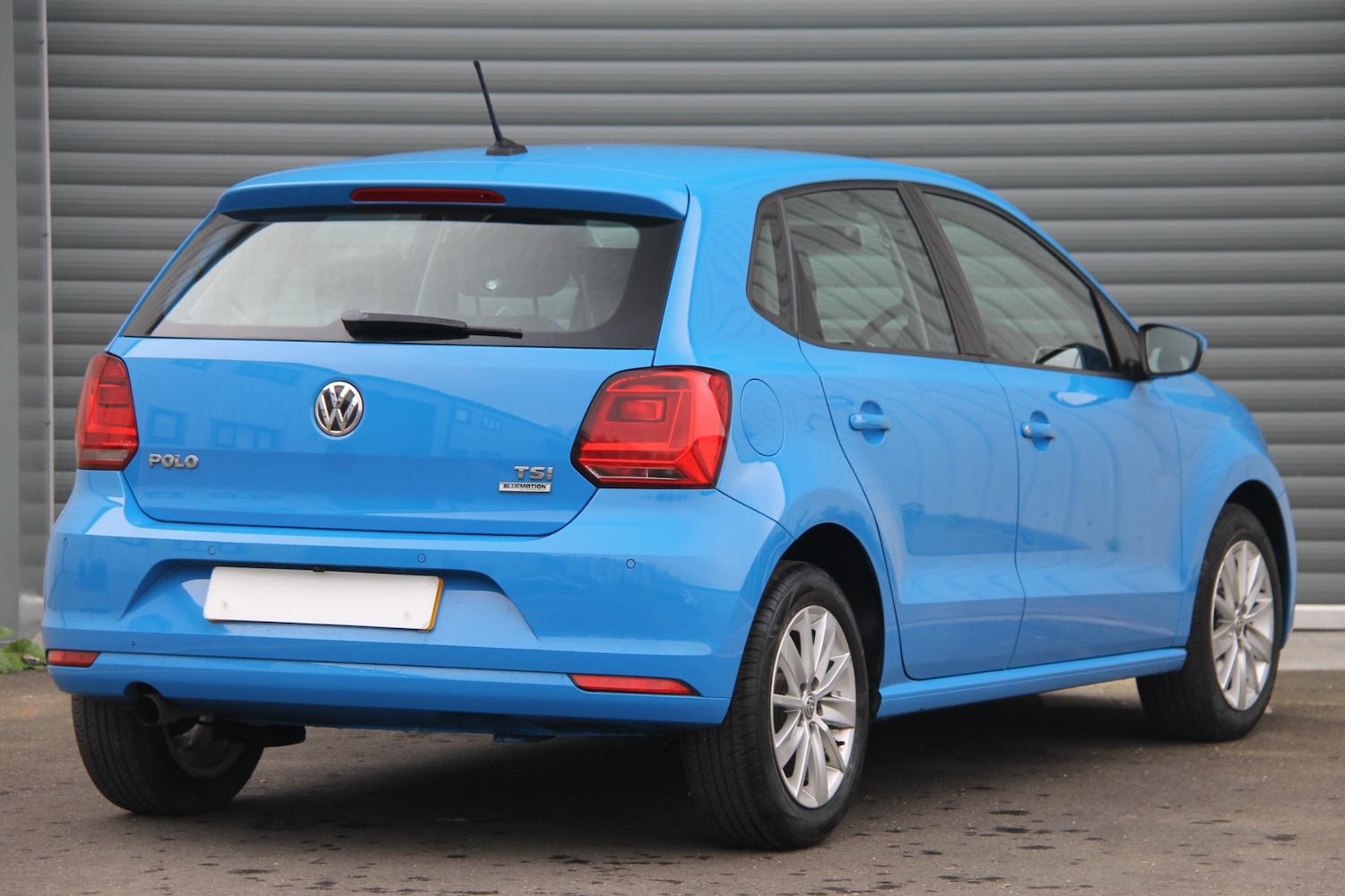 Used Volkswagen Polo 2015 for sale - 77968993: Photo 4