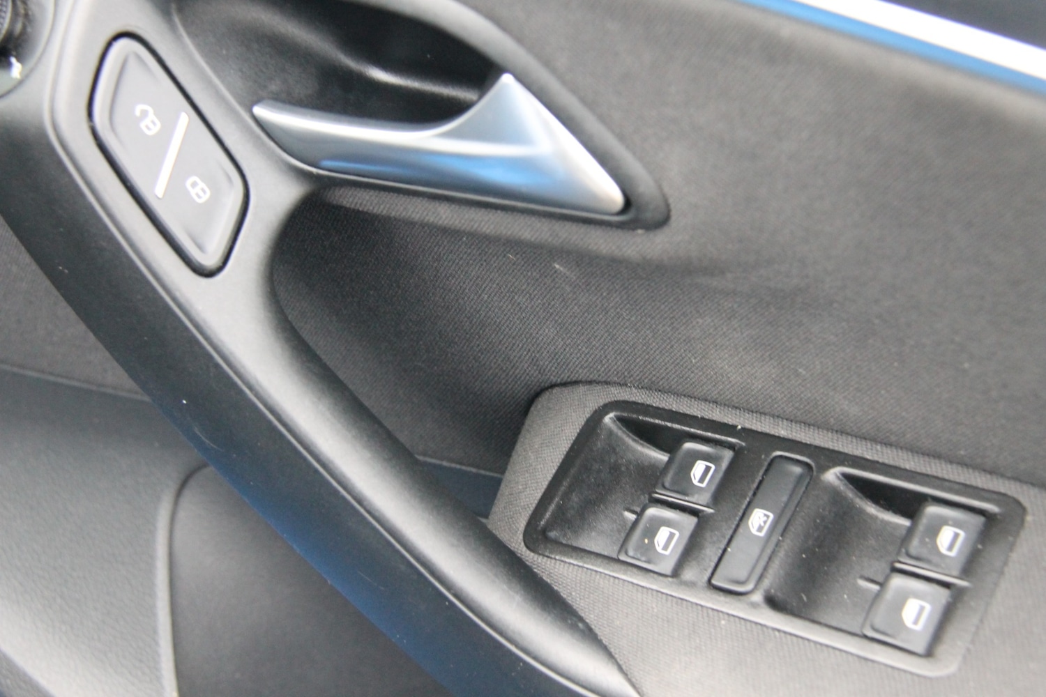 Used Volkswagen Polo 2015 for sale - 77968993: Photo 45