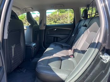 Used Volvo XC70 2014 for sale - 79025153: Photo