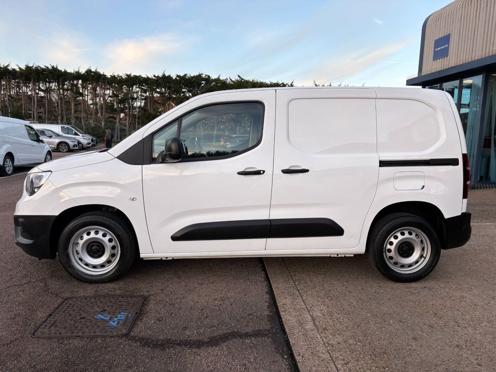 Used Vauxhall Combo 2021 for sale - 76595862: Photo 5