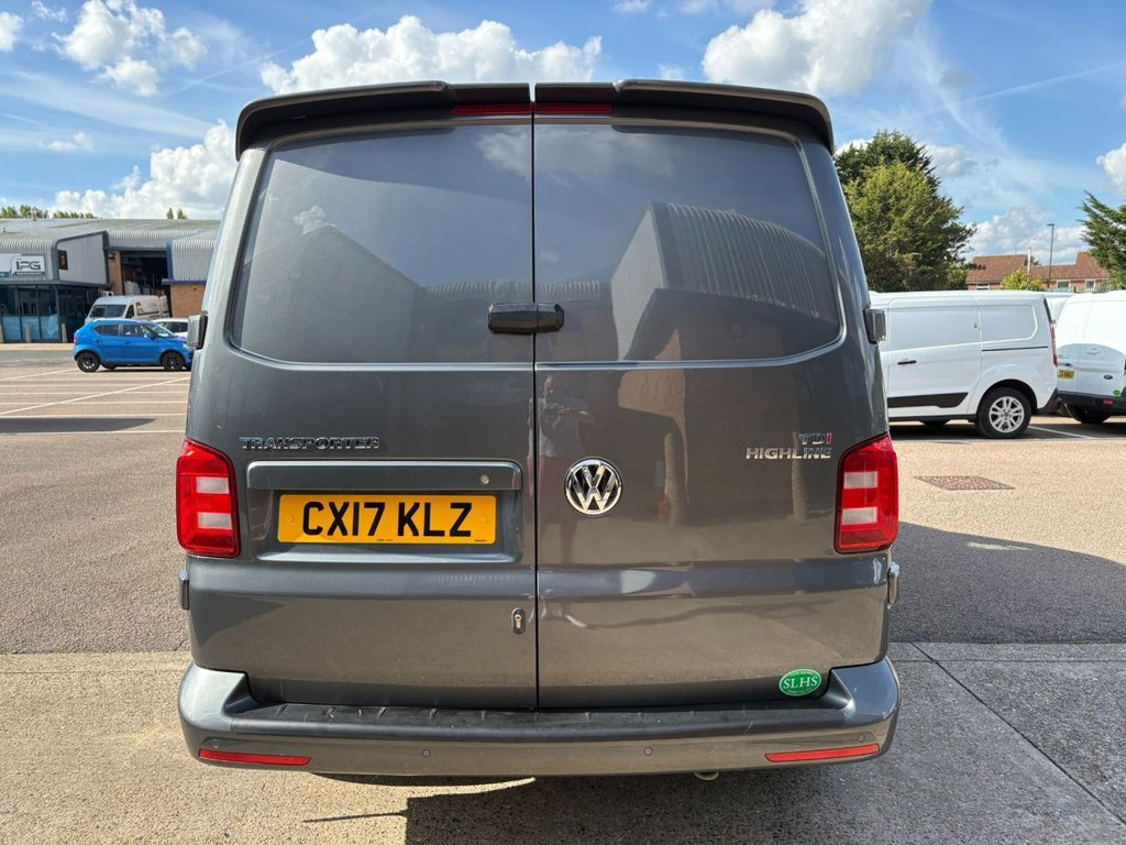 Used Volkswagen Transporter 2017 for sale - 75986621: Photo 10