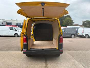 Used Volkswagen Transporter 2019 for sale - 74461410: Photo