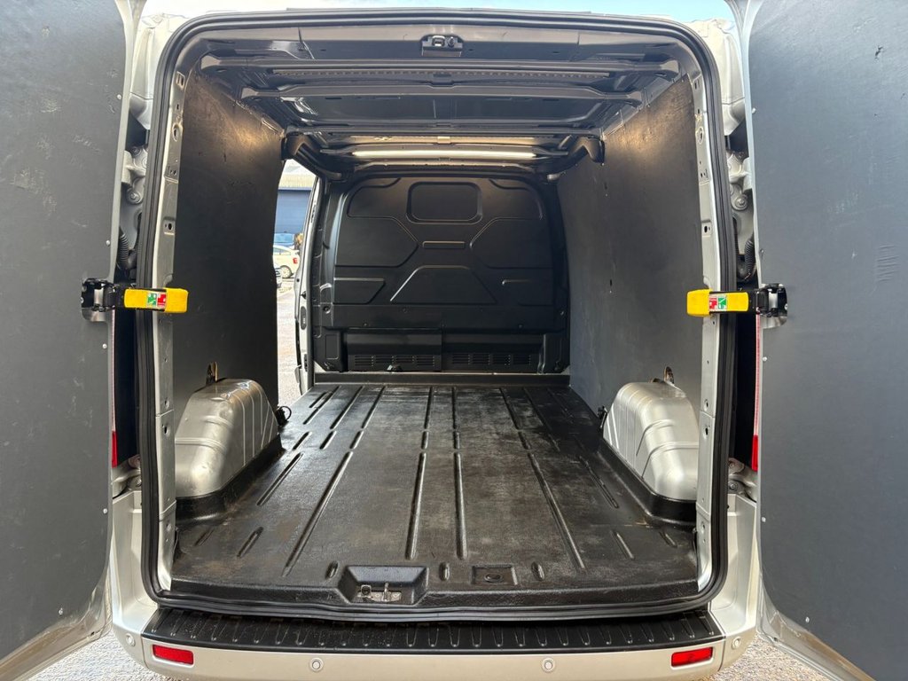 Used Ford Transit Custom 2022 for sale - 76417423: Photo 19