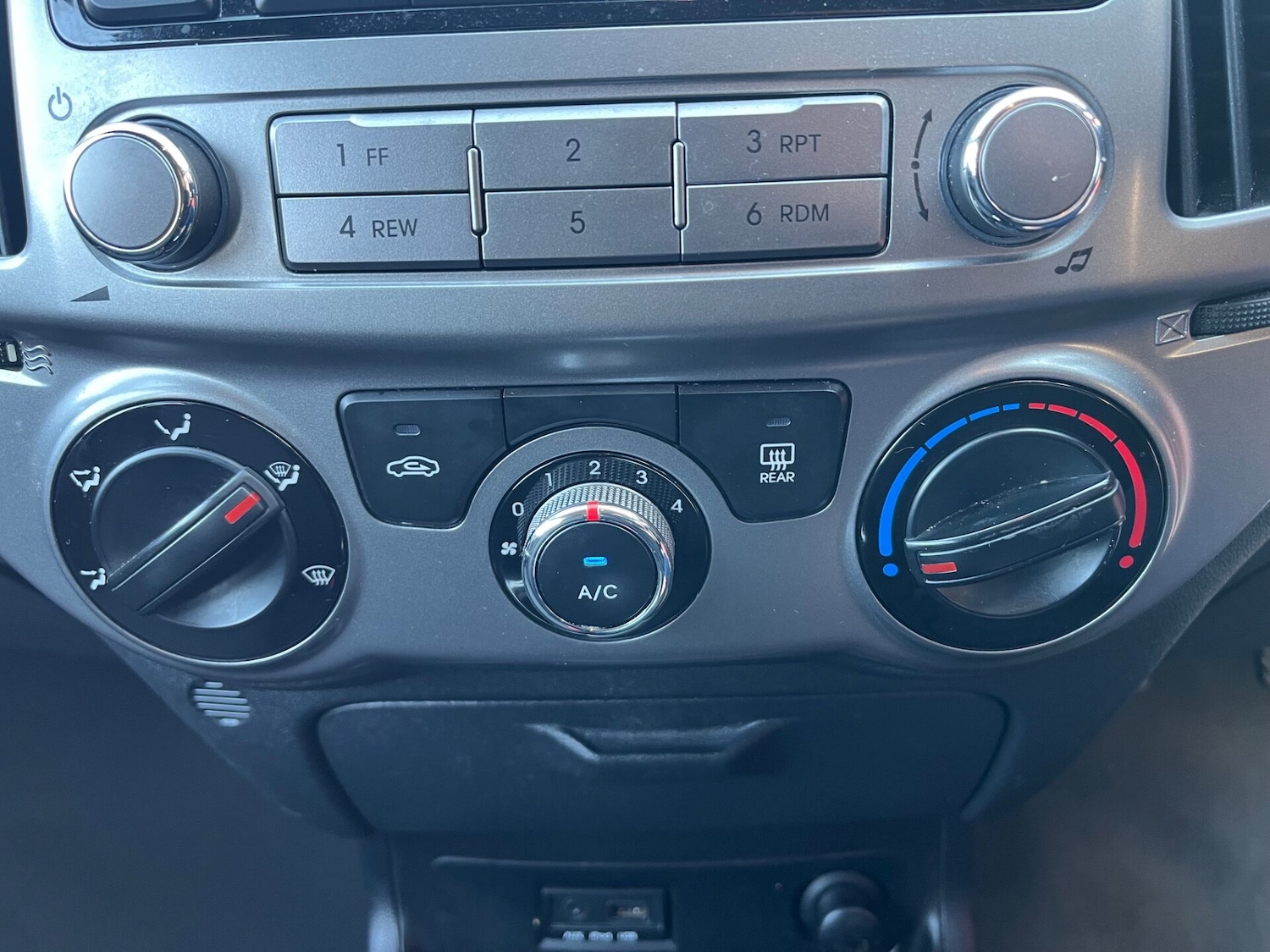 Used Hyundai i20 2014 for sale - 77931010: Photo 15