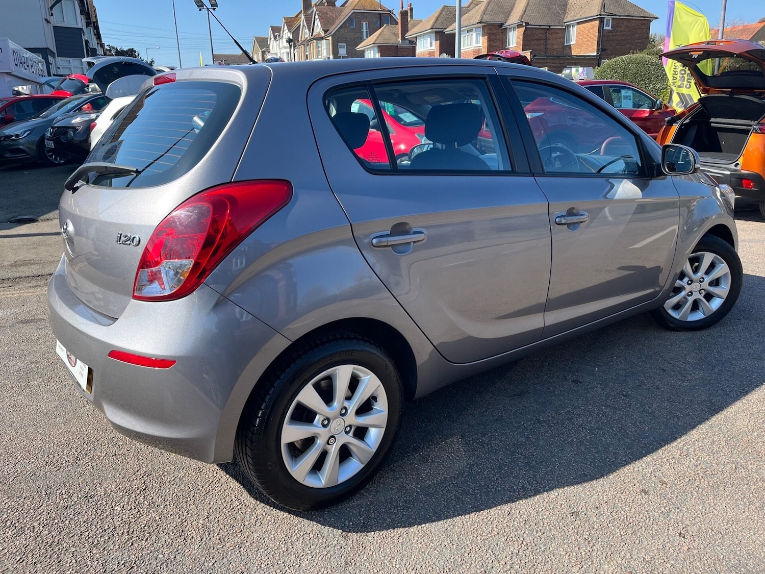 Used Hyundai i20 2014 for sale - 77931010: Photo 2