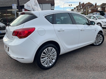 Used Vauxhall Astra 2014 for sale - 76504609: Photo