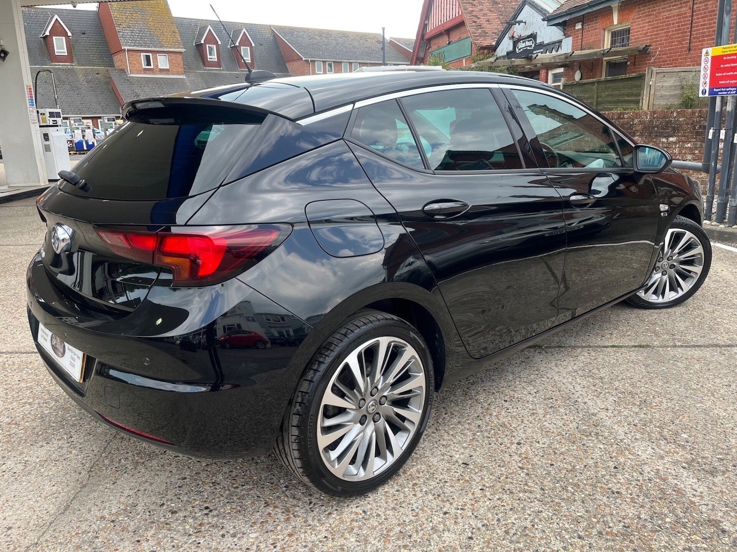 Used Vauxhall Astra 2019 for sale - 76224484: Photo 2