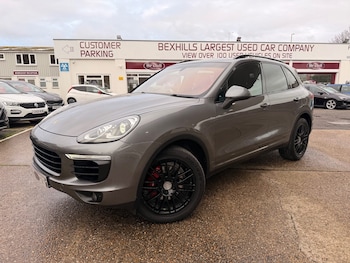 Used Porsche Cayenne 2017 for sale - 79210966: Photo