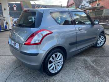 Used Suzuki Swift 2015 for sale - 74831109: Photo