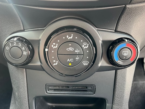 Used Ford Fiesta 2014 for sale - 76224494: Photo 15