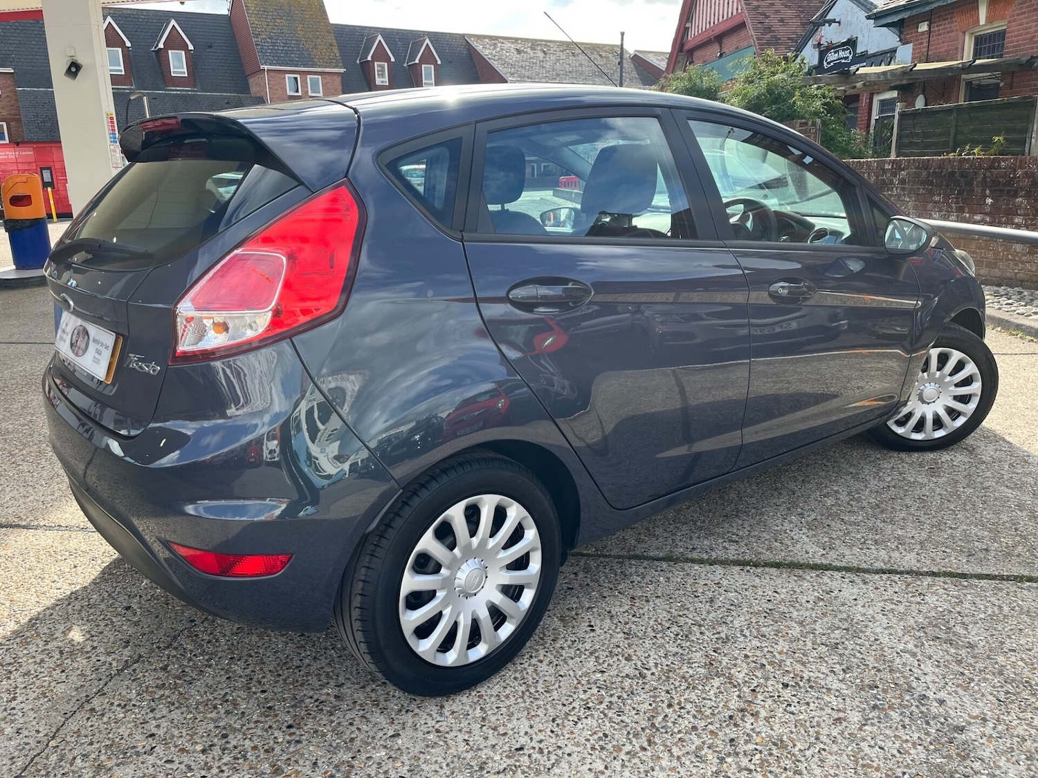 Used Ford Fiesta 2014 for sale - 76224494: Photo 2