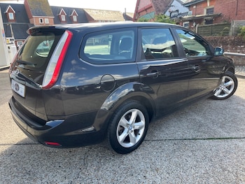 Used Ford Focus 2011 for sale - 76363139: Photo