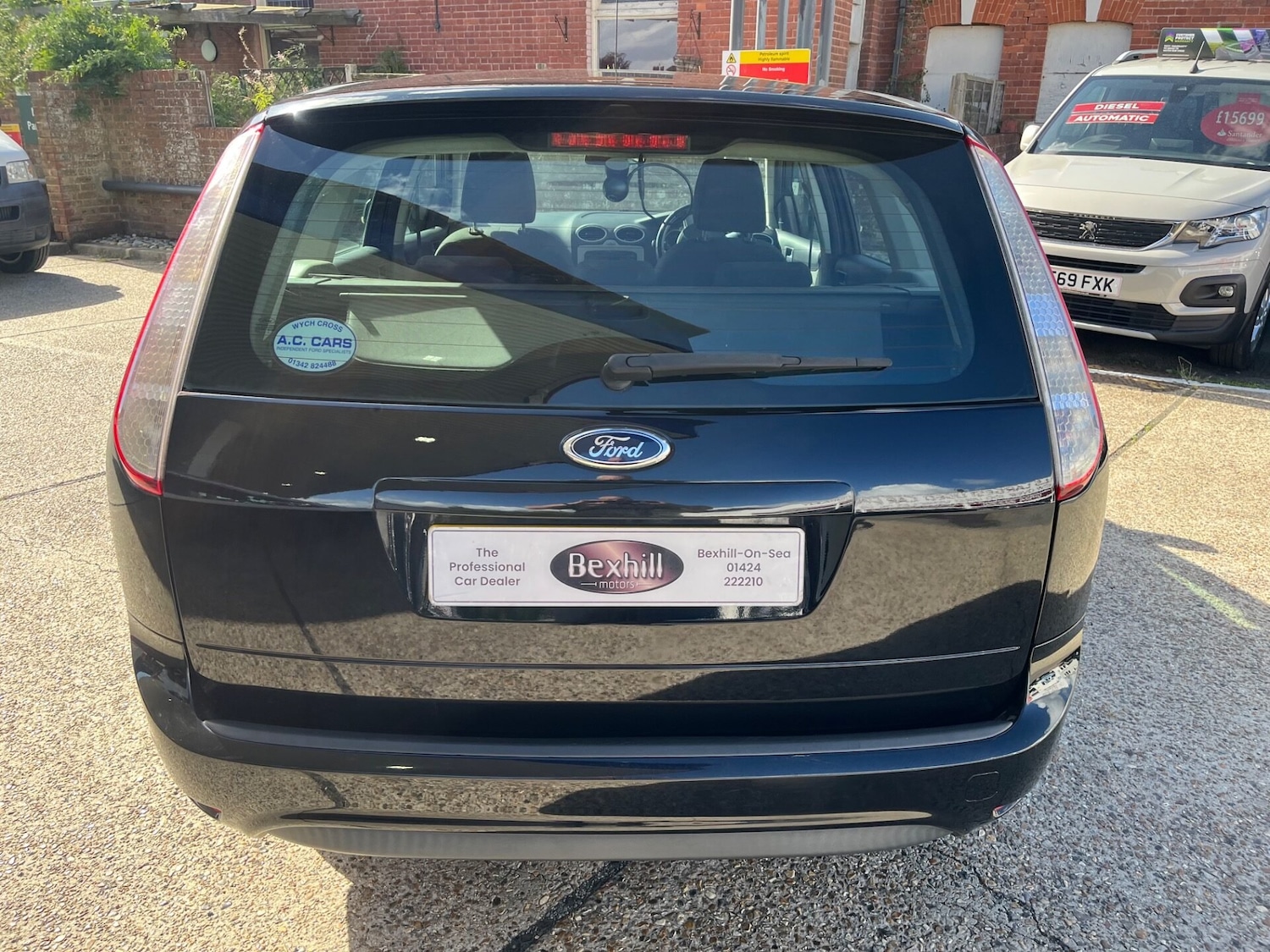 Used Ford Focus 2011 for sale - 76363139: Photo 5