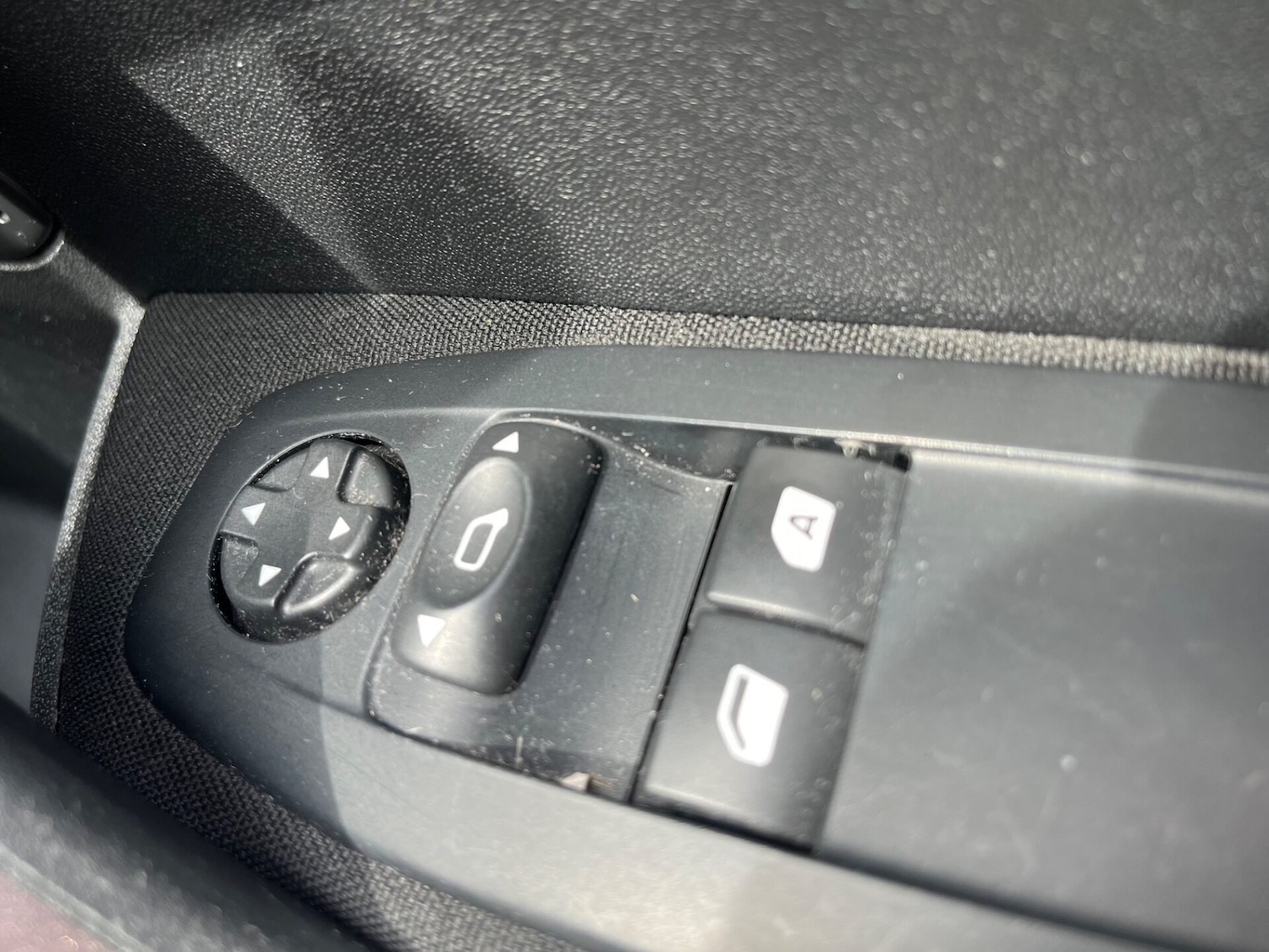 Used Peugeot 2008 2016 for sale - 76236473: Photo 23