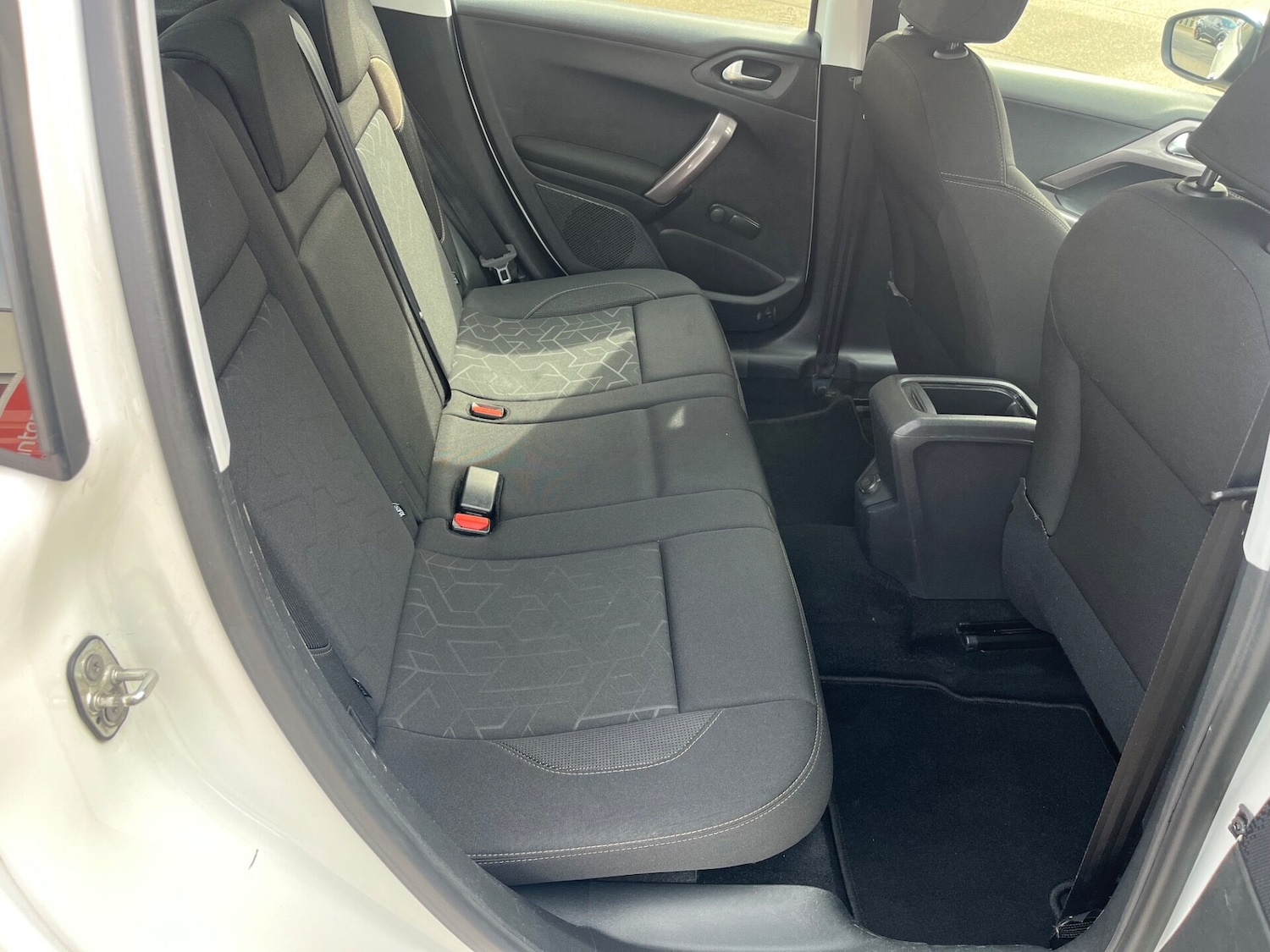 Used Peugeot 2008 2016 for sale - 76236473: Photo 7