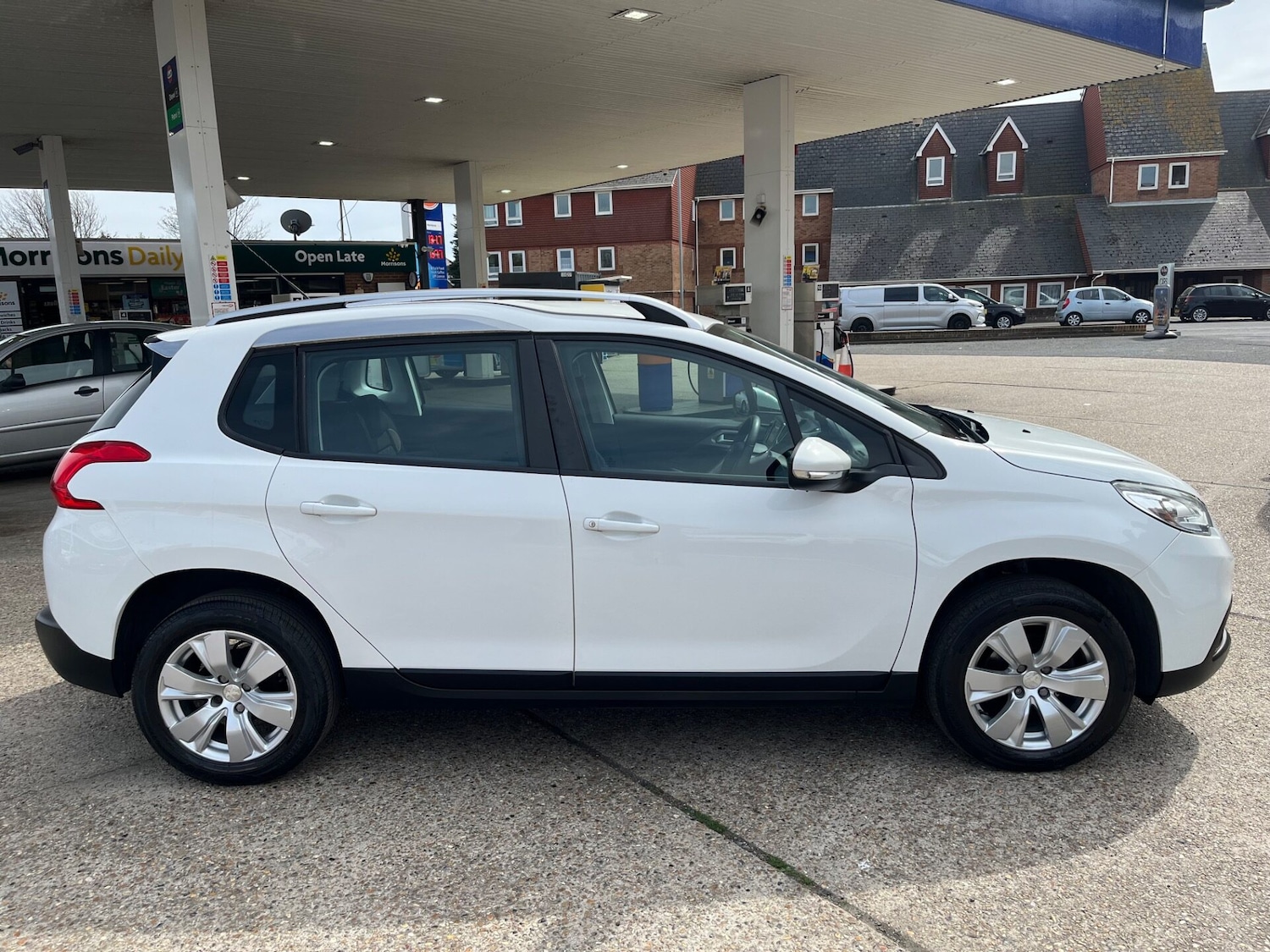 Used Peugeot 2008 2016 for sale - 76236473: Photo 8