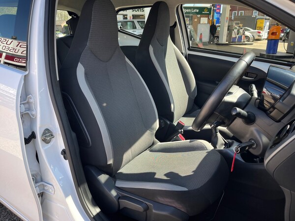 Used Toyota AYGO 2021 for sale - 74824712: Photo 3