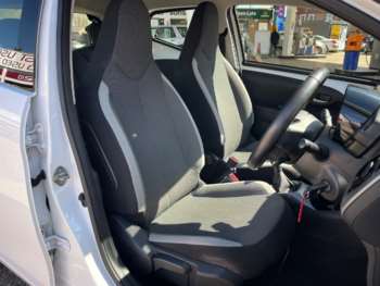 Used Toyota AYGO 2021 for sale - 74824712: Photo