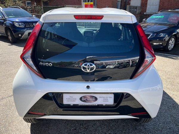 Used Toyota AYGO 2021 for sale - 74824712: Photo 5