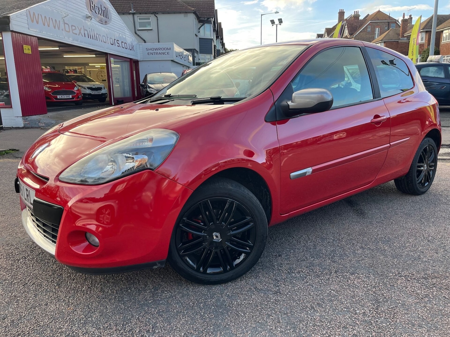 Used Renault Clio 2011 for sale - 76334341: Photo 1