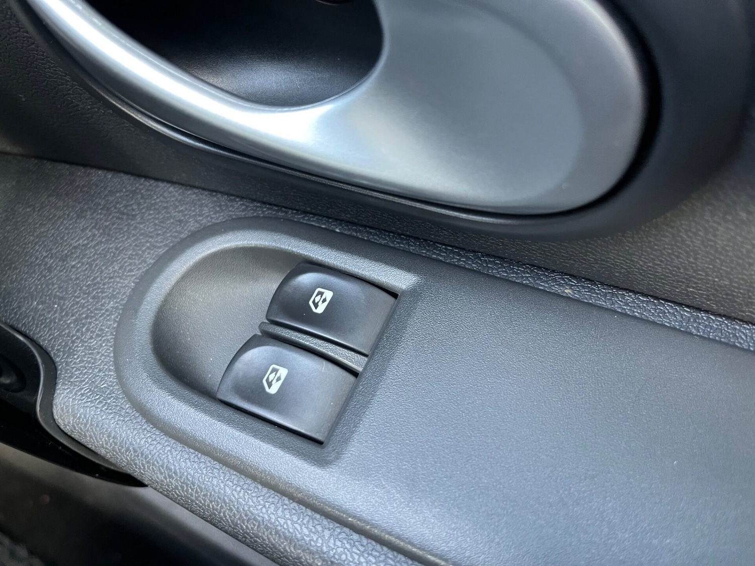 Used Renault Clio 2011 for sale - 76334341: Photo 19