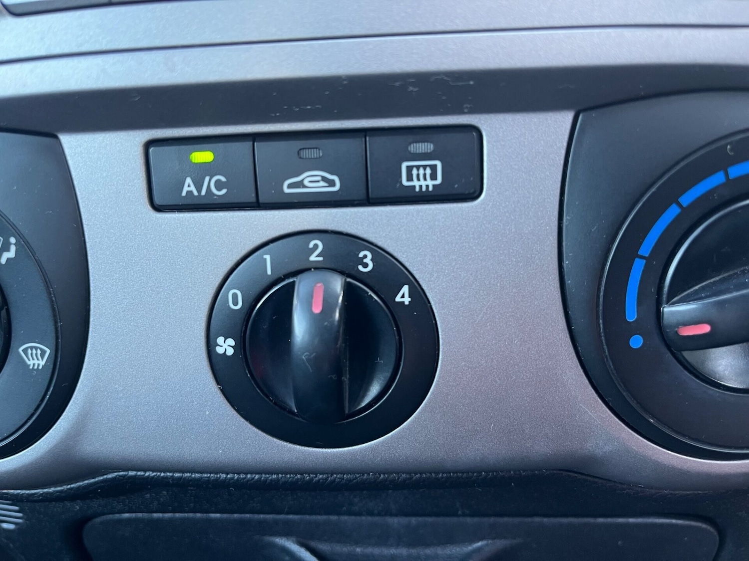 Used Hyundai i20 2009 for sale - 76236488: Photo 10