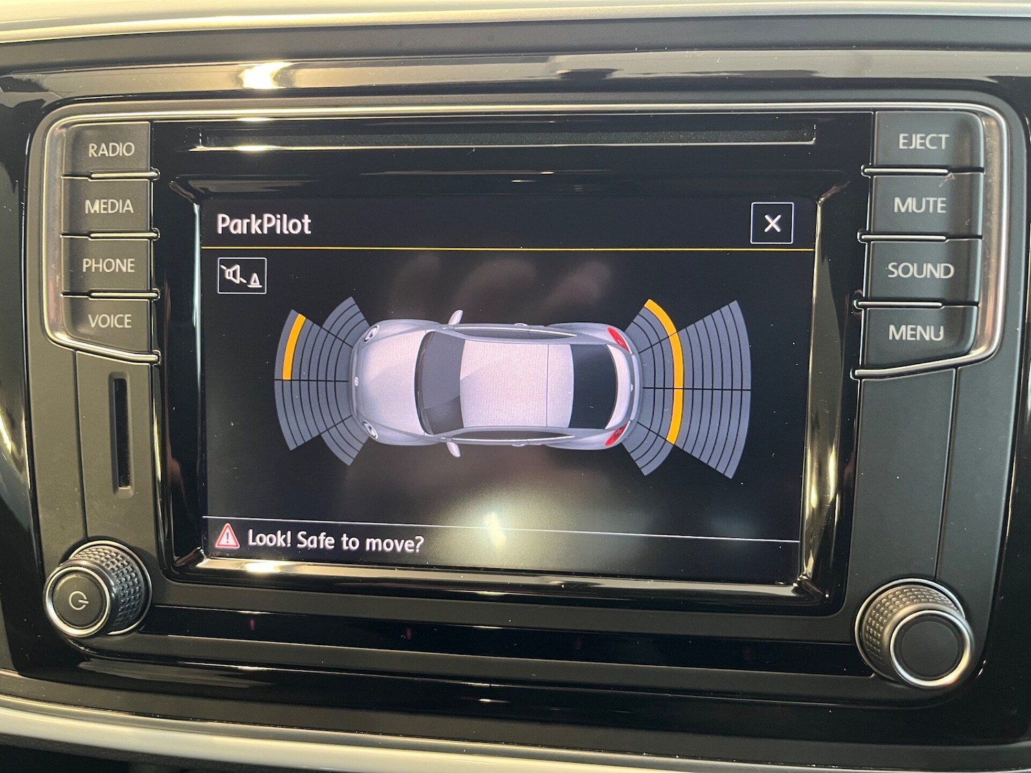 Used Volkswagen Beetle 2015 for sale - 76334348: Photo 15