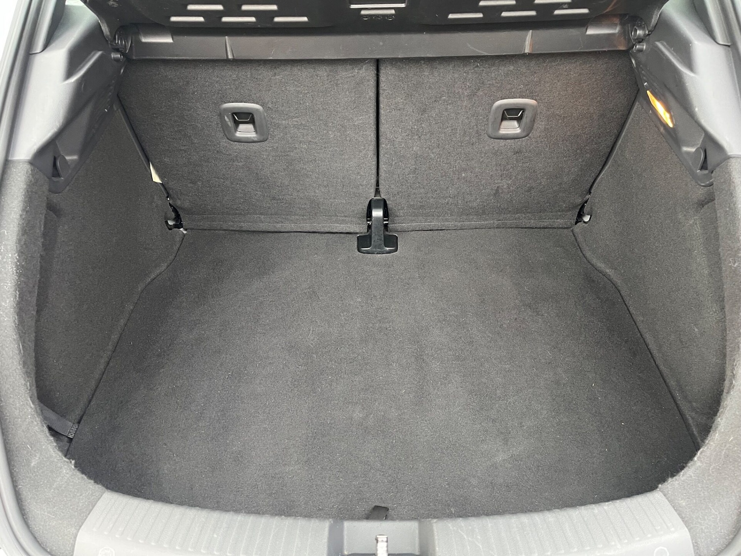 Used Volkswagen Beetle 2015 for sale - 76334348: Photo 6