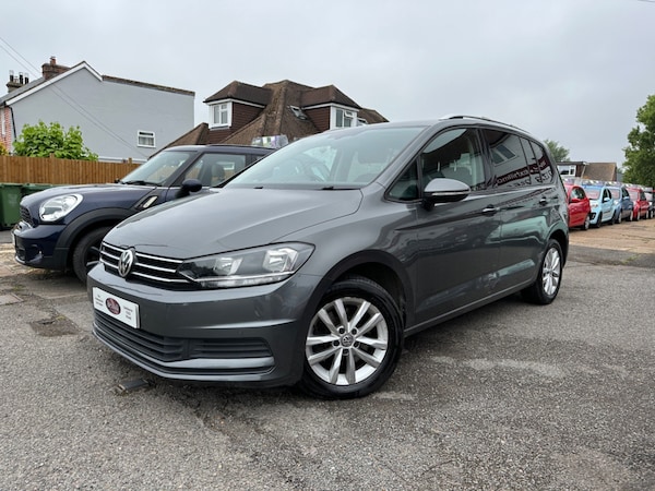 Used Volkswagen Touran 2016 for sale - 75423468: Photo 1