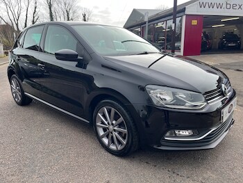 Used Volkswagen Polo 2015 for sale - 77641831: Photo