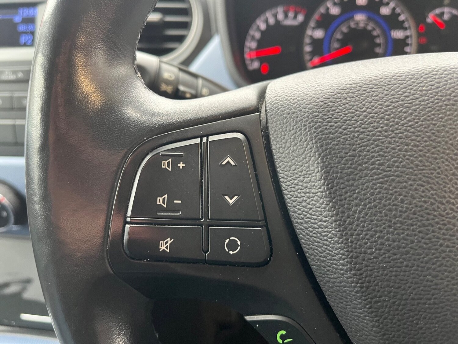 Used Hyundai i10 2015 for sale - 77820378: Photo 12