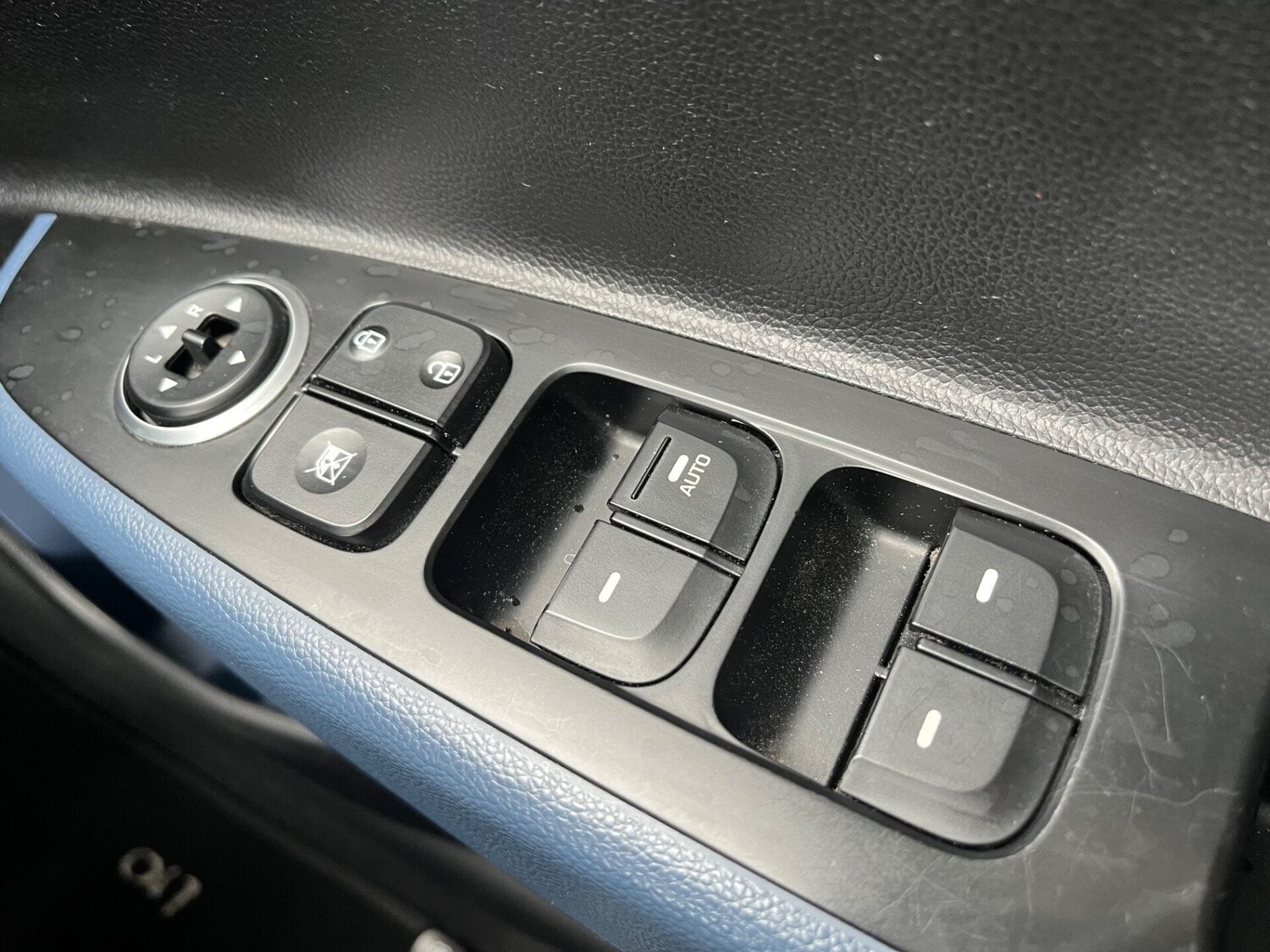 Used Hyundai i10 2015 for sale - 77820378: Photo 21