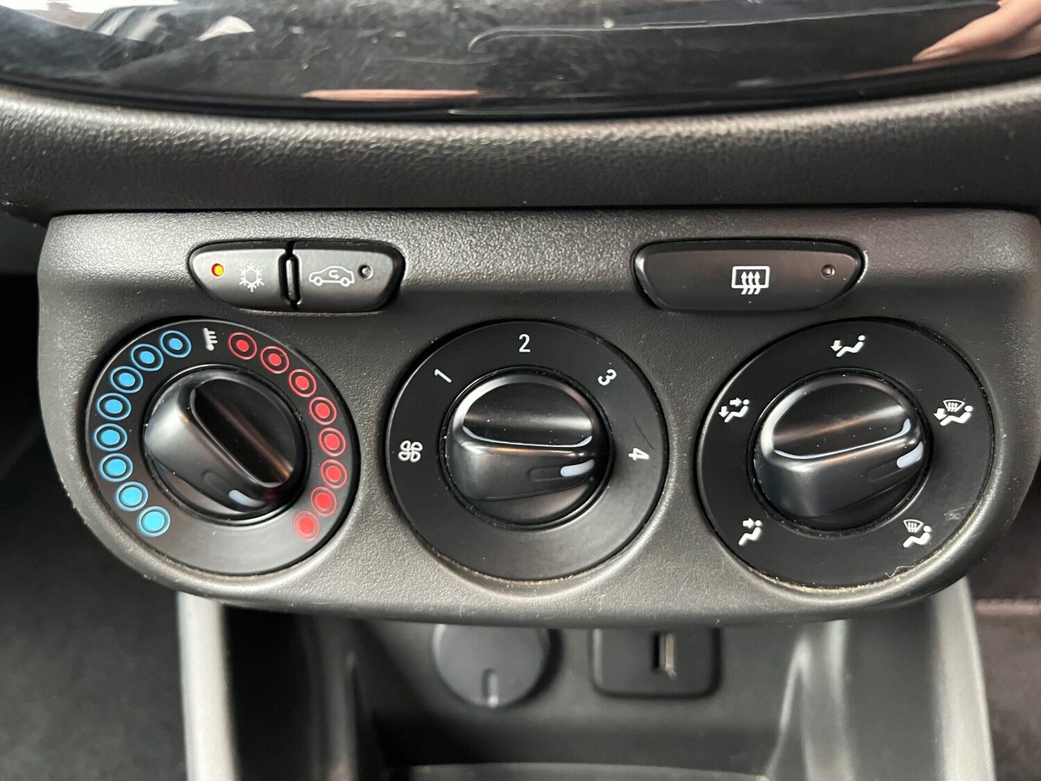 Used Vauxhall Corsa 2018 for sale - 77055983: Photo 15