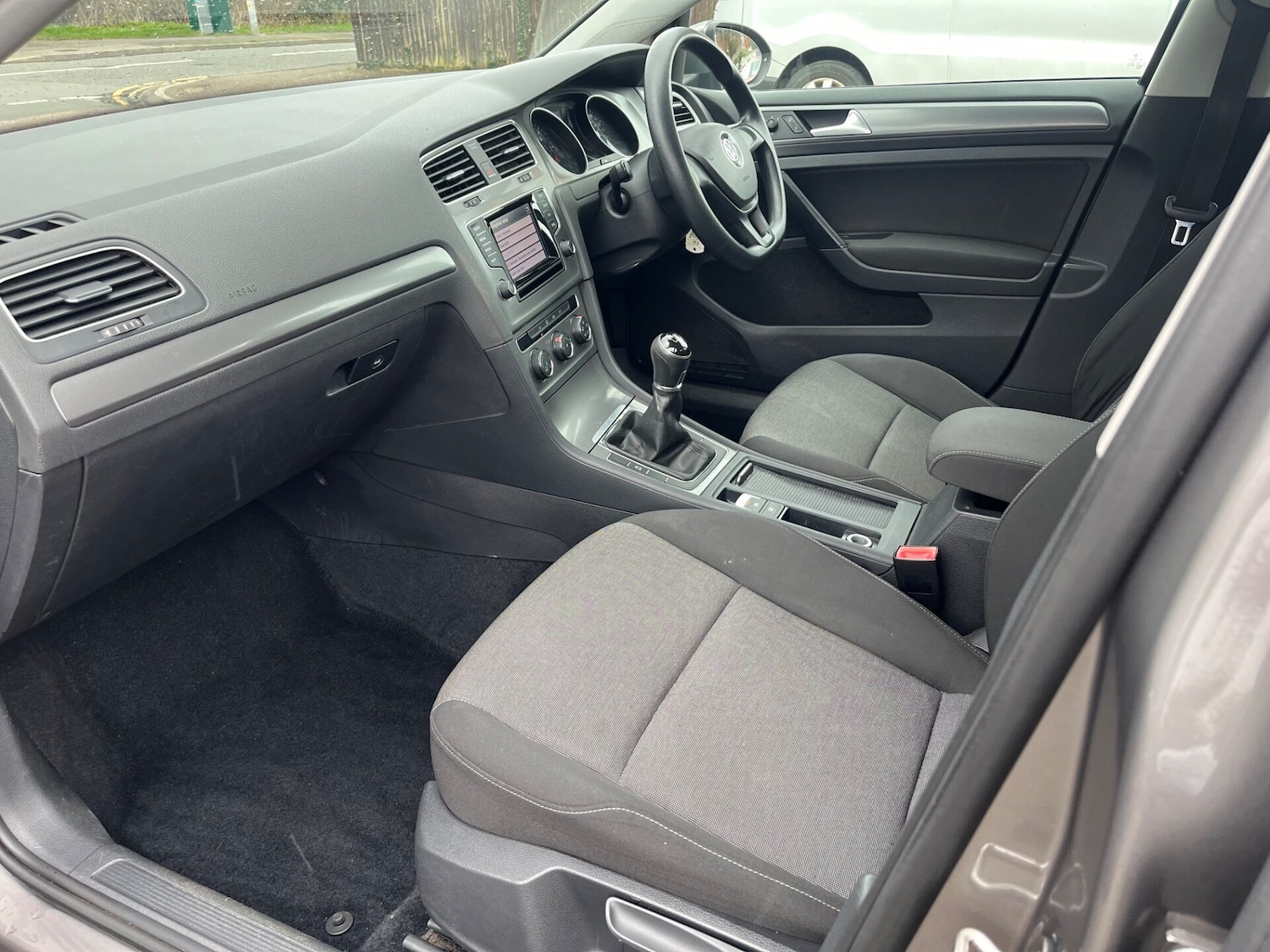 Used Volkswagen Golf 2013 for sale - 77501303: Photo 11