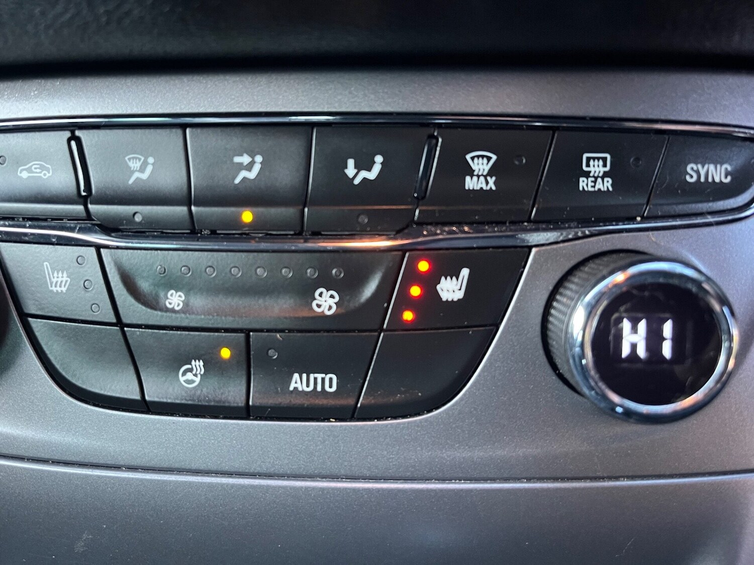 Used Vauxhall Astra 2017 for sale - 76807111: Photo 21