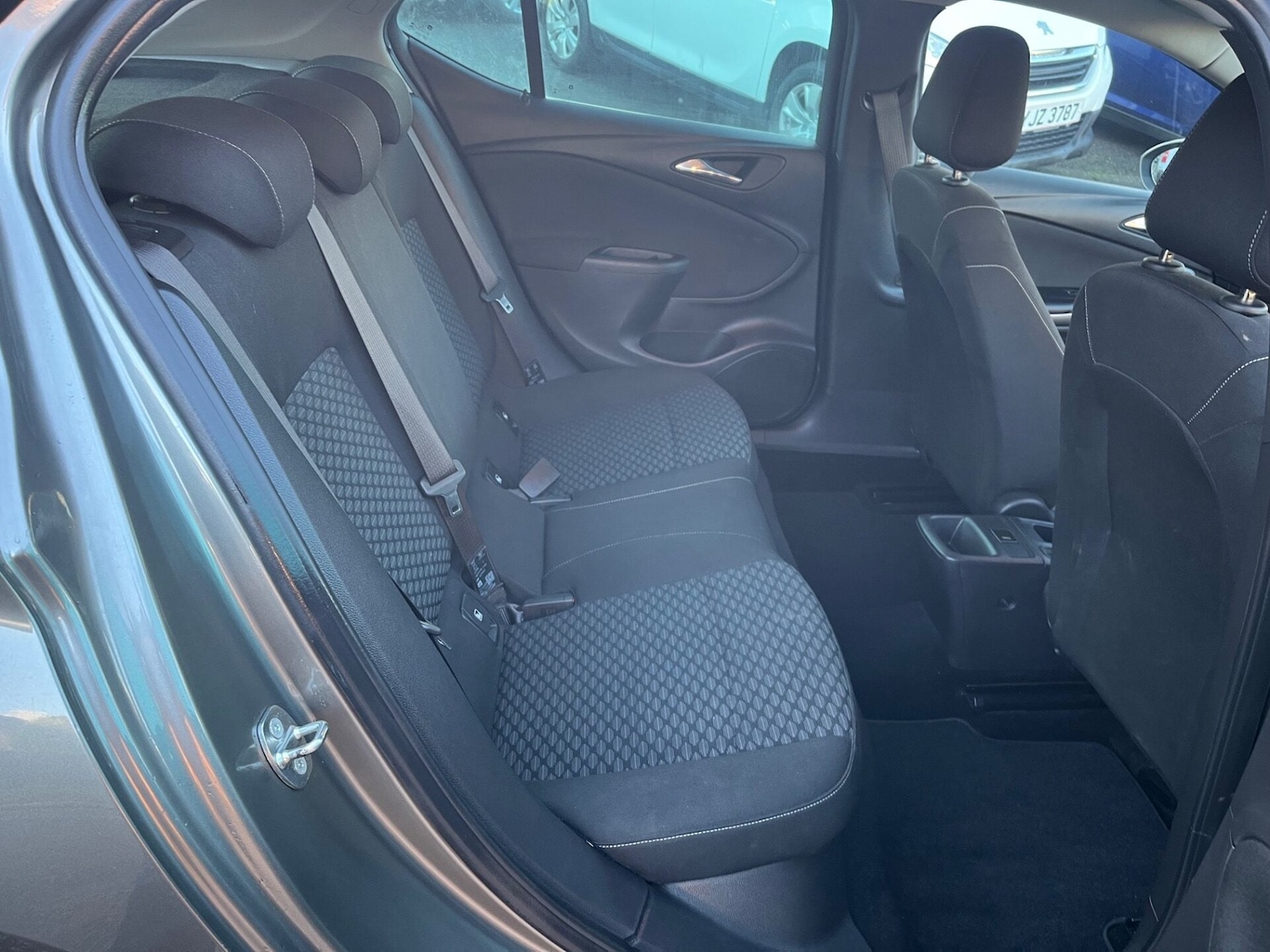 Used Vauxhall Astra 2017 for sale - 76807111: Photo 7