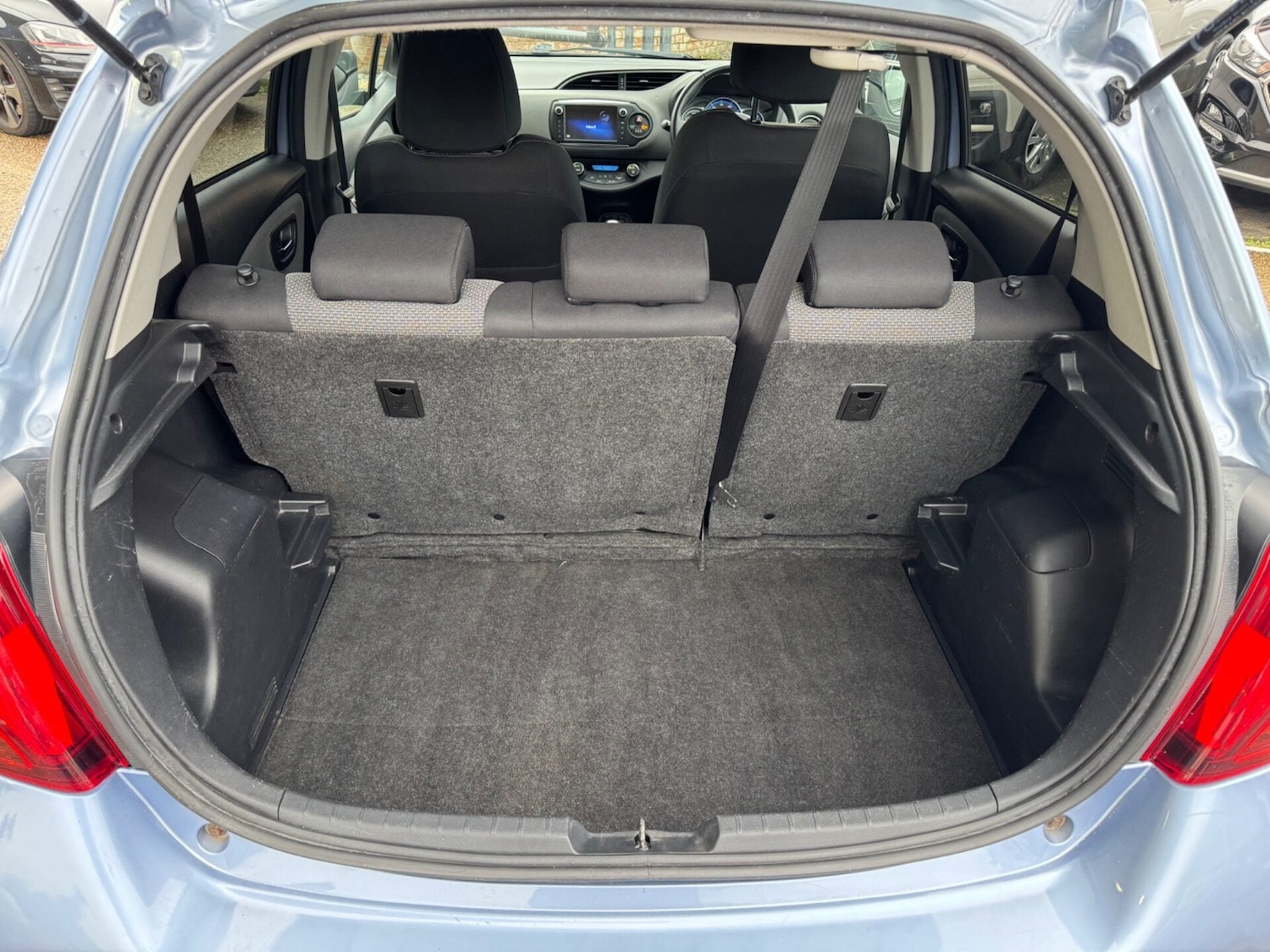 Used Toyota Yaris 2017 for sale - 78070139: Photo 10