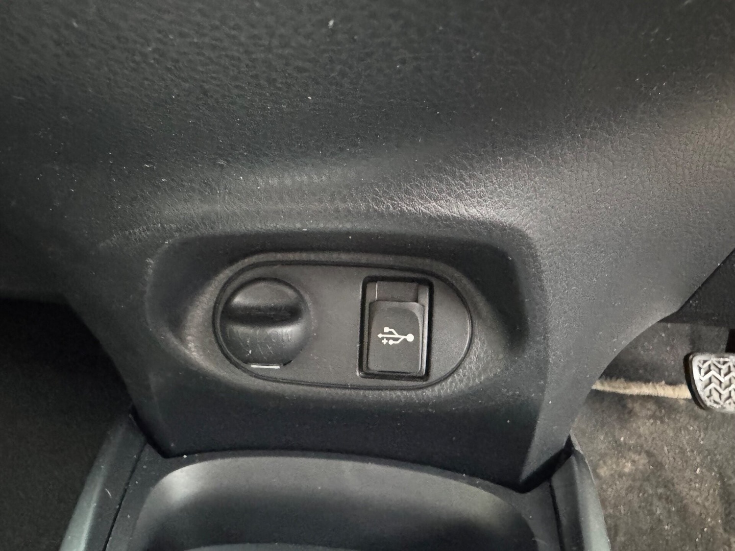 Used Toyota Yaris 2017 for sale - 78070139: Photo 18