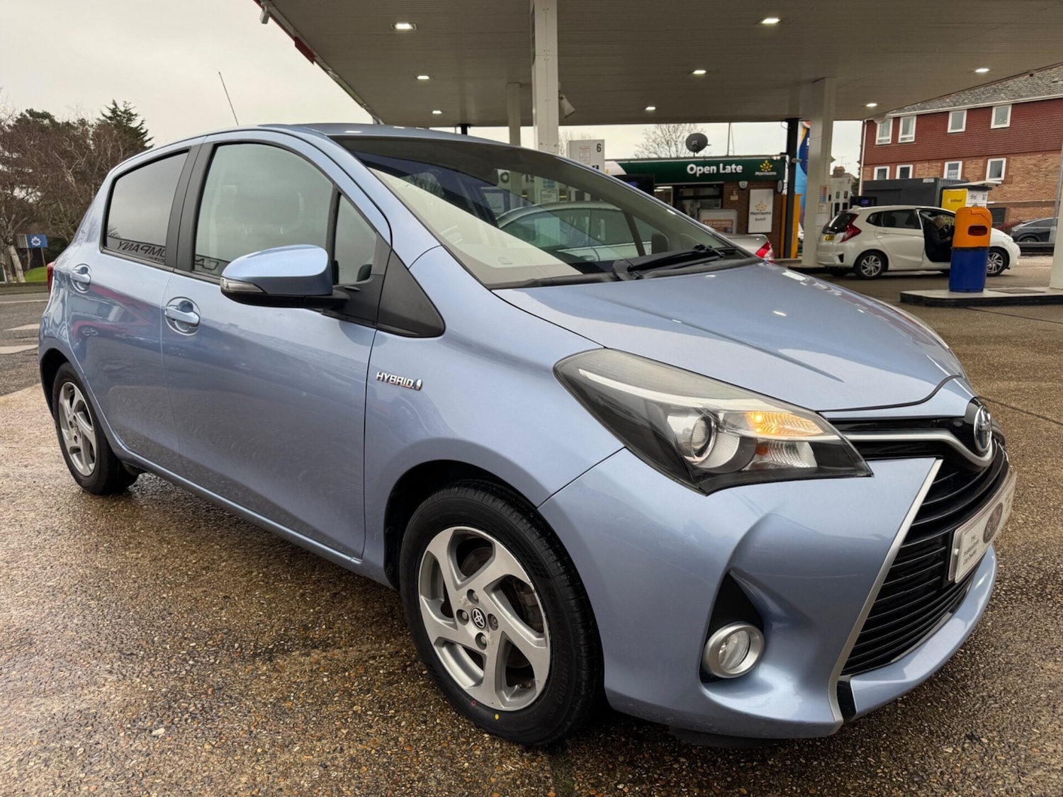 Used Toyota Yaris 2017 for sale - 78070139: Photo 6