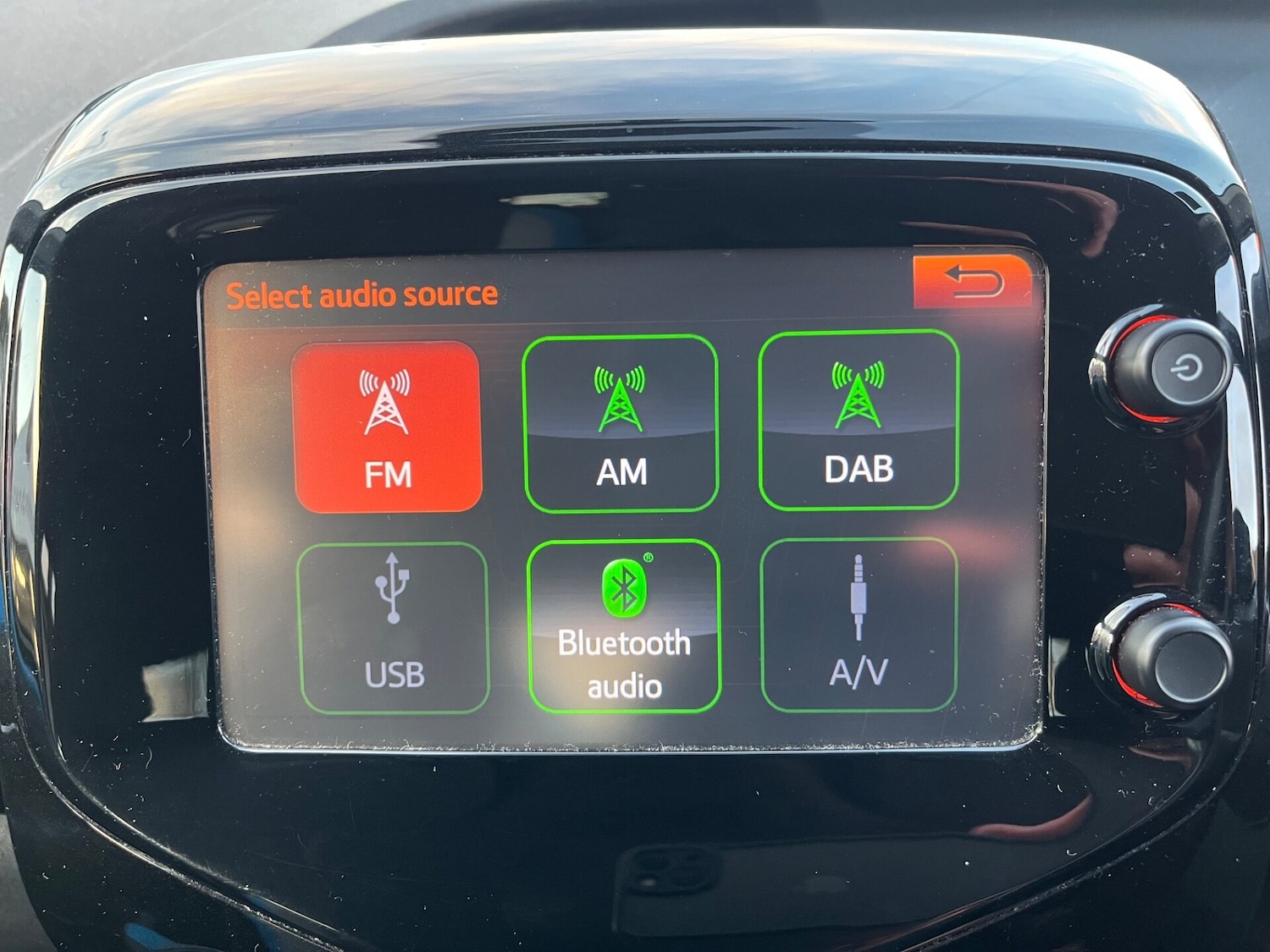 Used Toyota AYGO 2015 for sale - 76625319: Photo 21