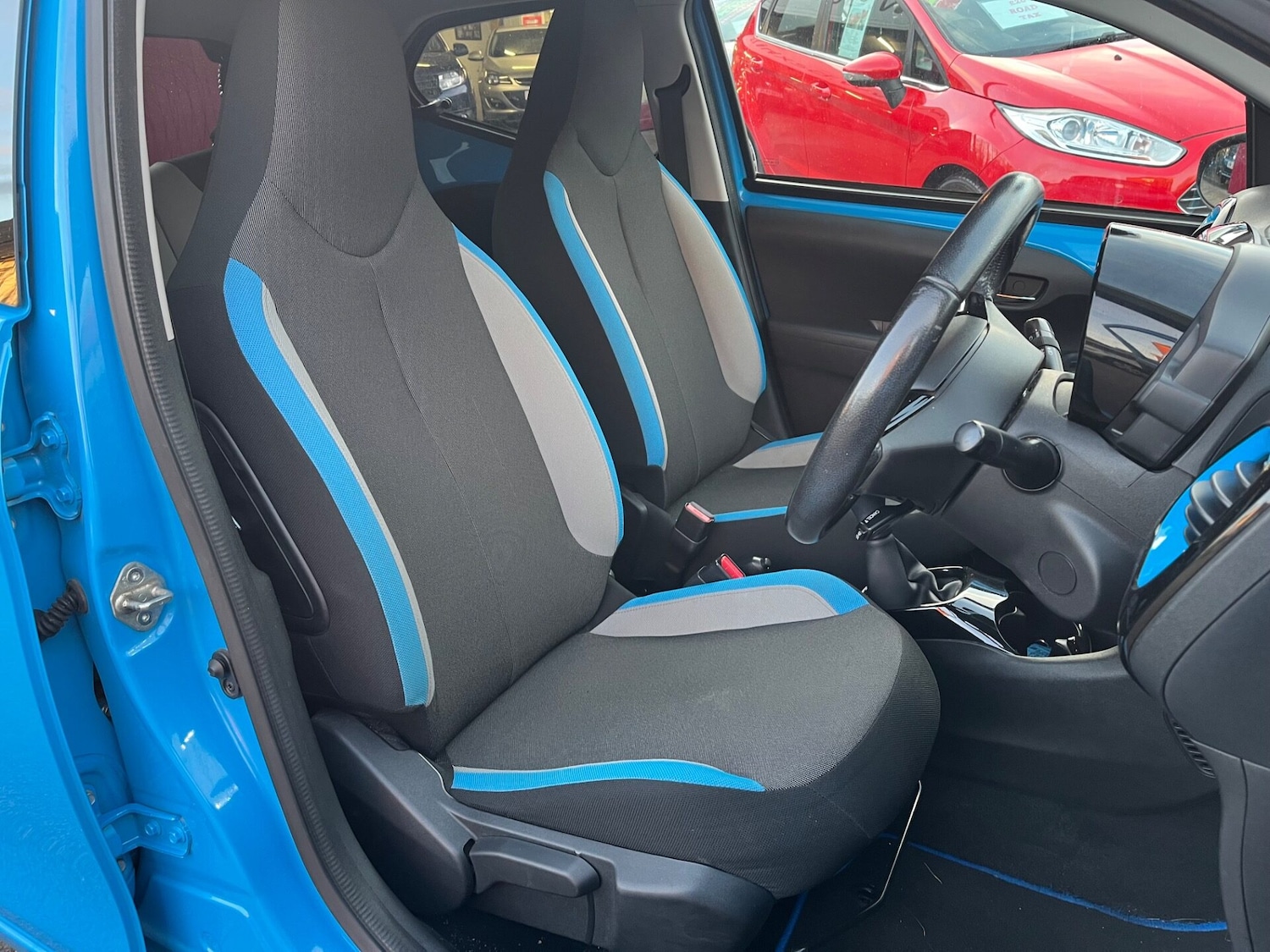 Used Toyota AYGO 2015 for sale - 76625319: Photo 3