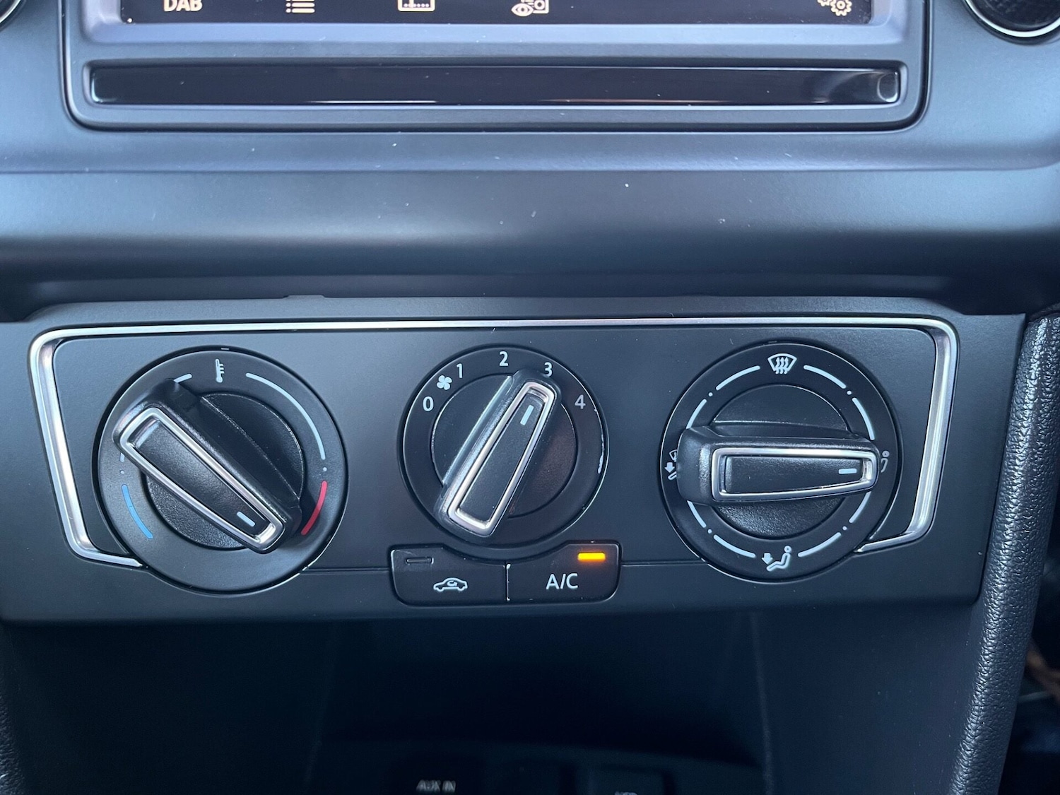 Used Volkswagen Polo 2016 for sale - 76819808: Photo 14