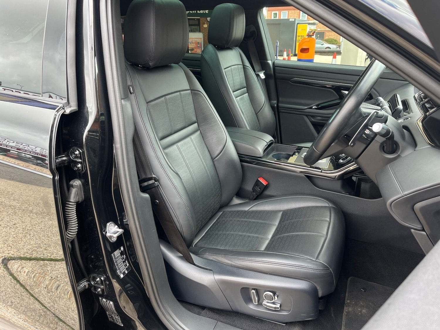 Used Land Rover Range Rover Evoque 2021 for sale - 77208681: Photo 3