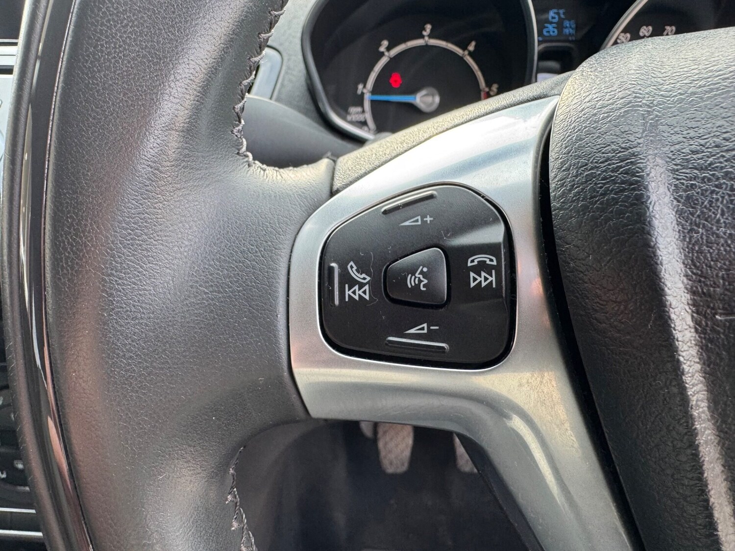 Used Ford Fiesta 2013 for sale - 76236472: Photo 13