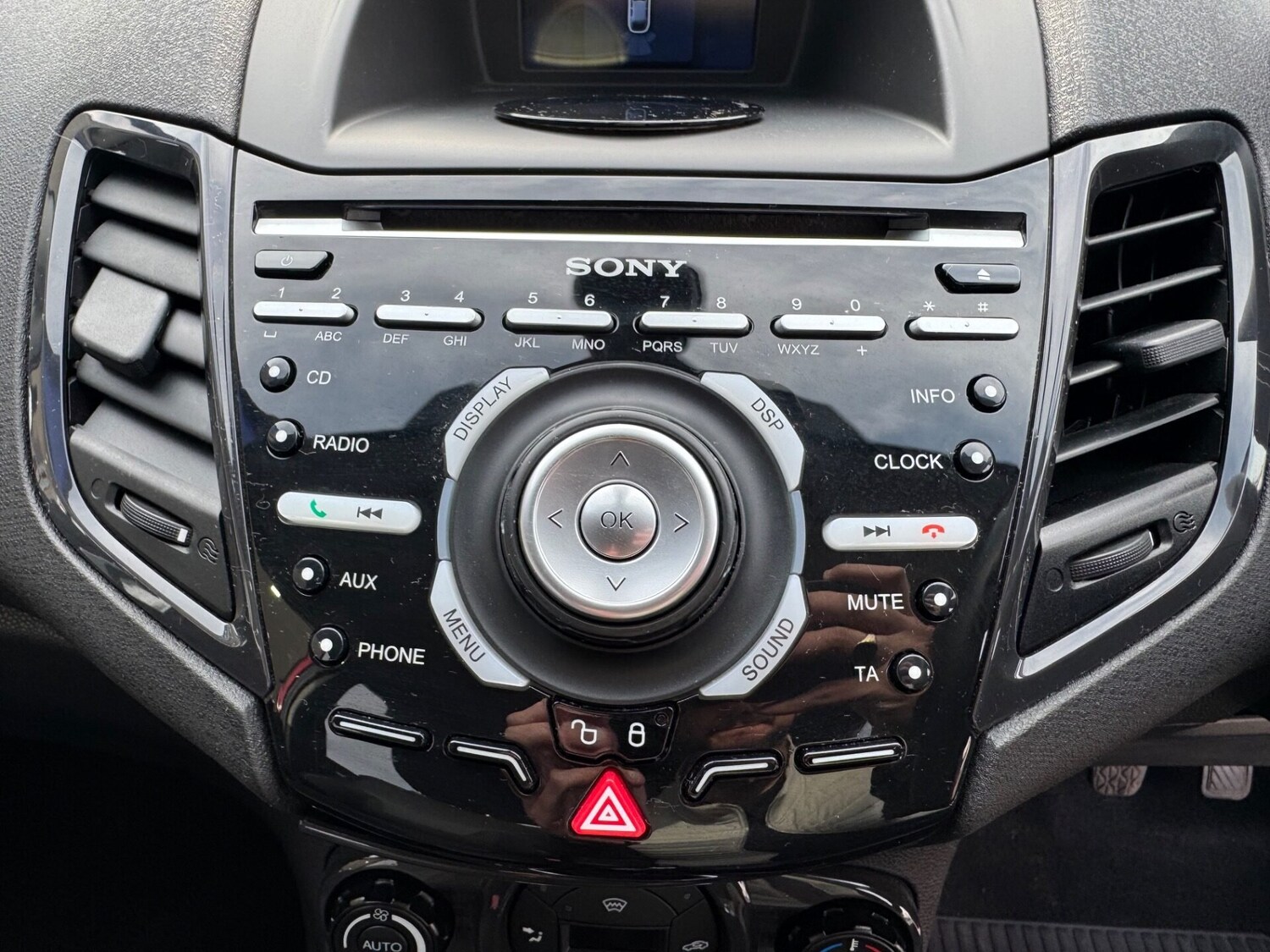 Used Ford Fiesta 2013 for sale - 76236472: Photo 19