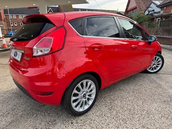 Used Ford Fiesta 2013 for sale - 76236472: Photo 2