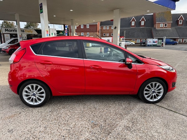 Used Ford Fiesta 2013 for sale - 76236472: Photo 4