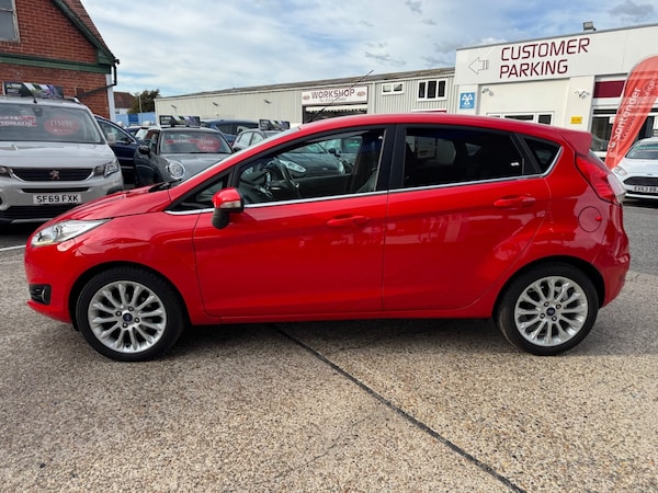 Used Ford Fiesta 2013 for sale - 76236472: Photo 5