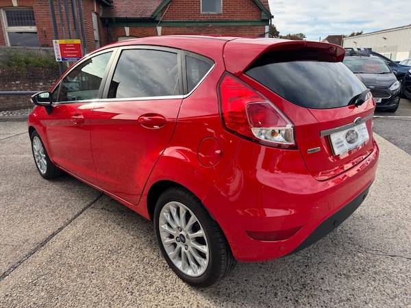 Used Ford Fiesta 2013 for sale - 76236472: Photo 9